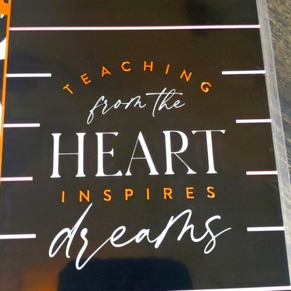 NWT BIG Happy Planner Teacher inspire dreams planner - AUG 21- JULY 2022 - Picture 2 of 5